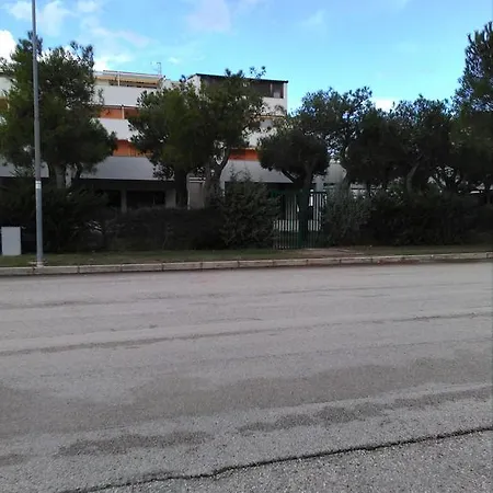 Pianoterra Soppalcato Lejlighed Manfredonia